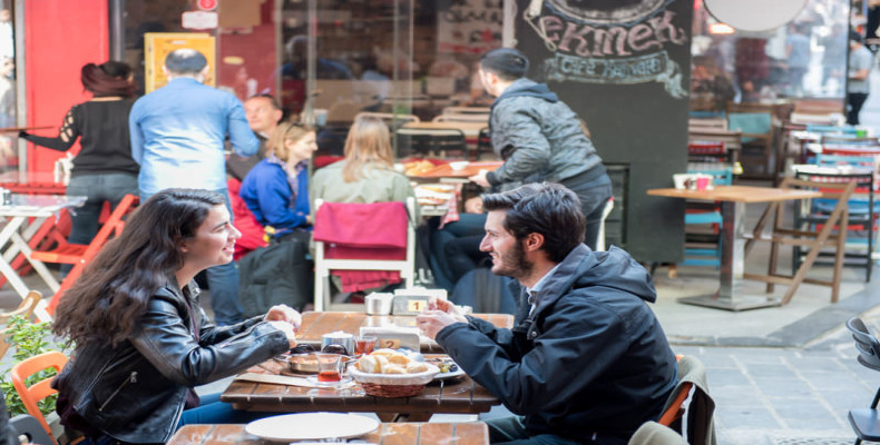 خیابان صبحانه بشیکتاش (Beşiktaş Breakfast Street) در استانبول