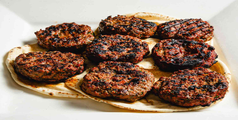 خوراکی‌های خیابانی ارمنستان؛ لوش کباب