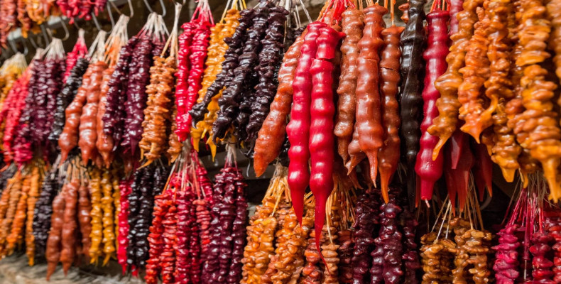 چورچخلا؛ میان‌وعده‌ای از گردو و انگور در ارمنستان