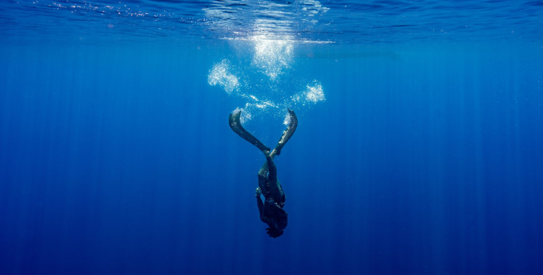 غواصی آزاد در دیپ دایو دبی