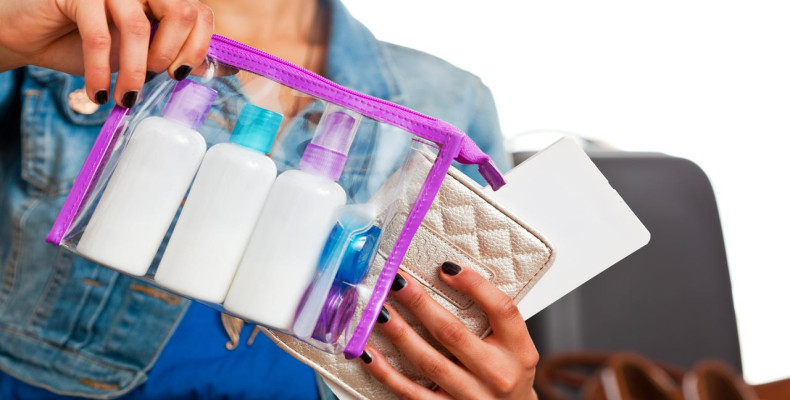 اشیای ممنوعه در پرواز و پک لوازم آرایشی