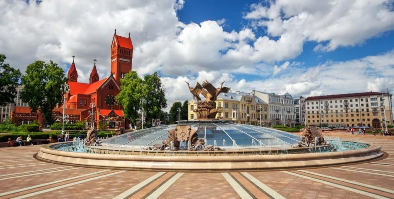 جاذبه های مینسک