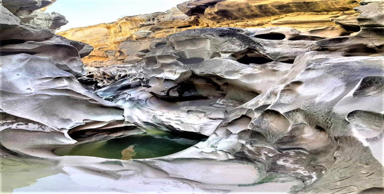 تنگه چاکاویر قشم