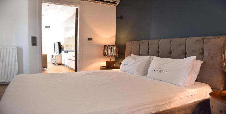 هتل لونت لاواندولا