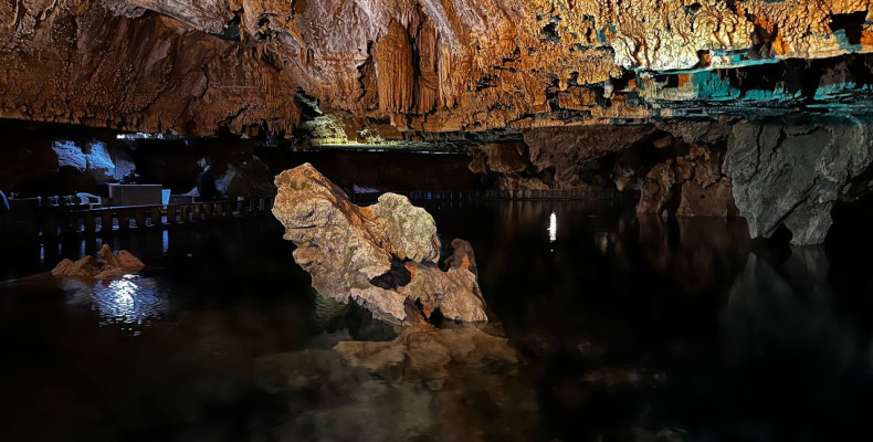 غار علیصدر کجاست؟ آدرس، ساعات بازدید، اطلاعات کامل +عکس