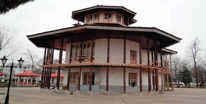 عمارت کلاه‌ فرنگی بندرعباس