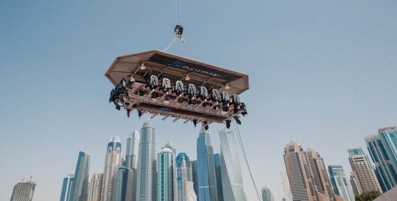 ناهار در Dubai  Dinner In The Sky