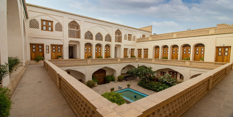 خانه تاریخی احسان در کاشان