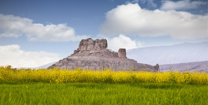 قلعه فین از جاهای دیدنی بندرعباس