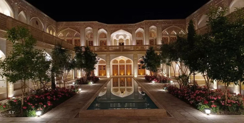 خانه مرشدی کاشان