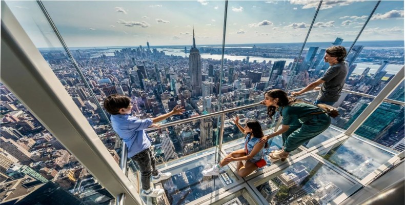 One Vanderbilt Summit – سکوی شیشه‌ای نیویورک با چشم‌انداز منهتن | جاهای دیدنی نیویورک