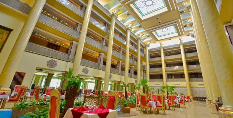 رستوران‌های هتل داریوش کیش