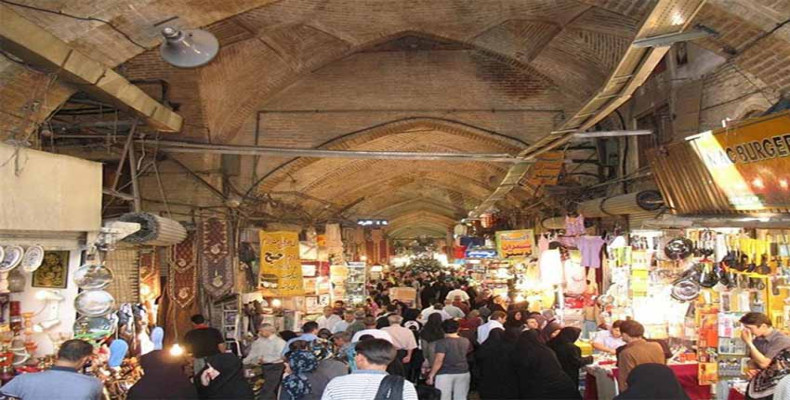 فضای داخلی بازار سرشور مشهد