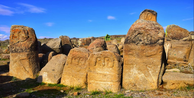 گورستان شهریئری اردبیل از جاهای ترسناک ایران
