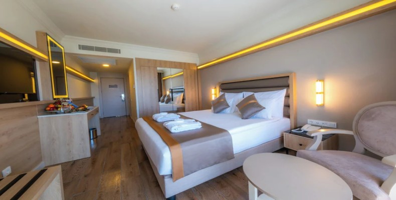 هتل آیدین‌بی کینگز پالاس و اسپا (Aydinbey King's Palace & Spa)