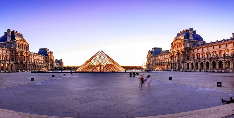 طراحی بی نظیر هرم موزه 