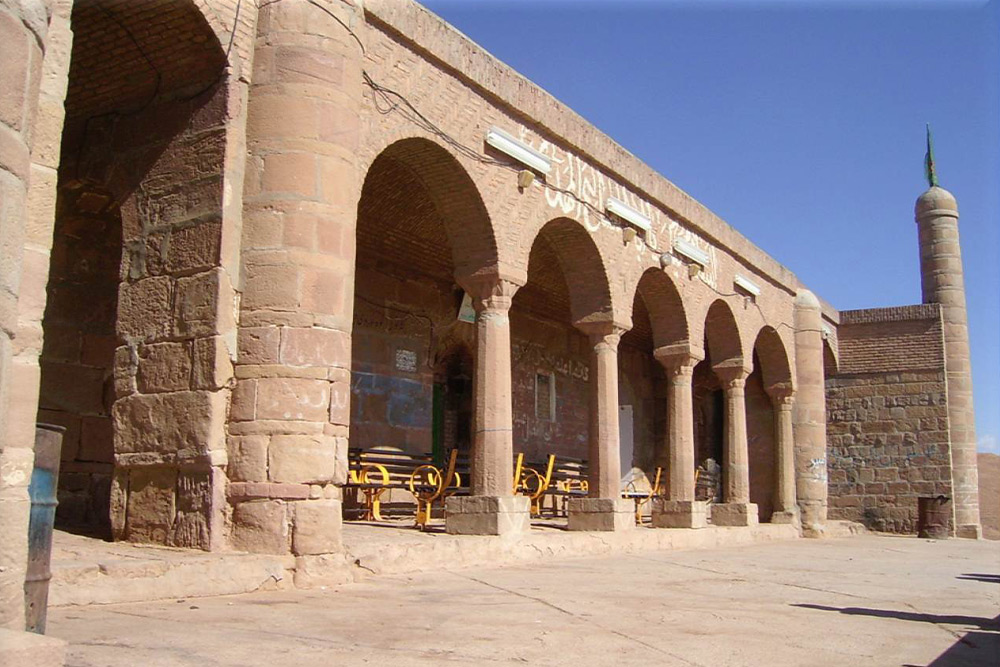 بقعه عون بن علی از جاهای دیدنی ماسوله