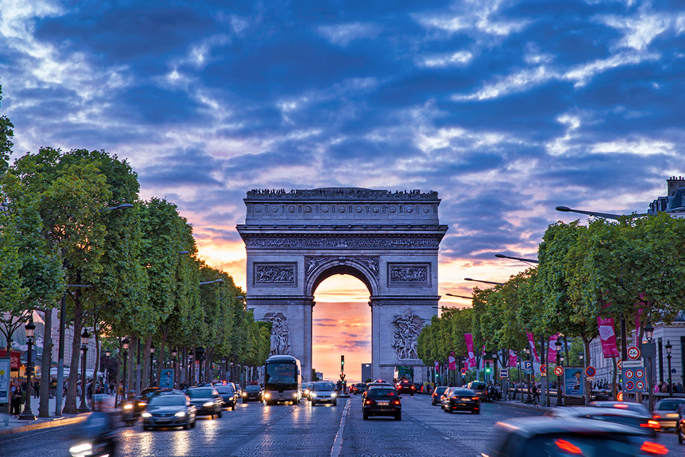 تفریحات شبانه پاریس برای عاشقان