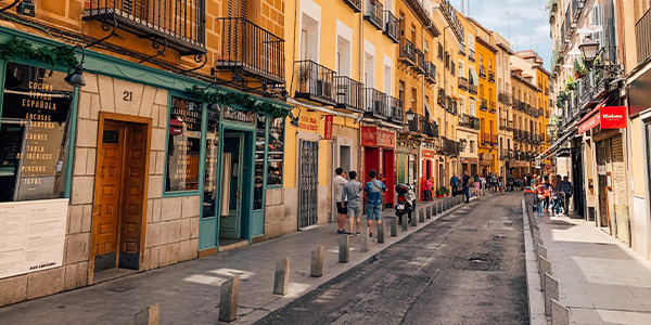 حقایق جالب درباره مادرید؛ شهری که یادبود شیطان را دارد!