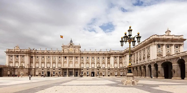 کاخ سلطنتی مادرید