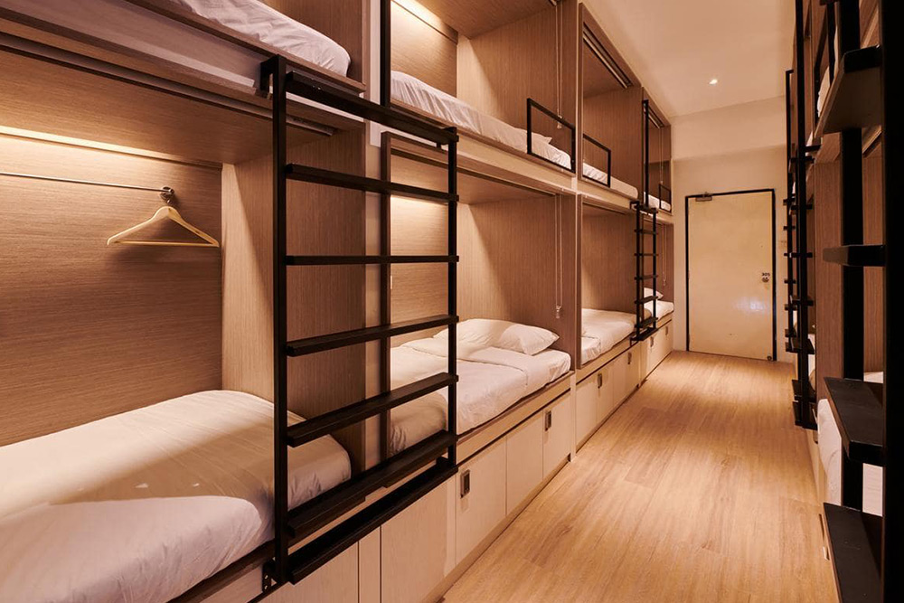 مسافرخانه کوله پشتی  Backpacker Inn: