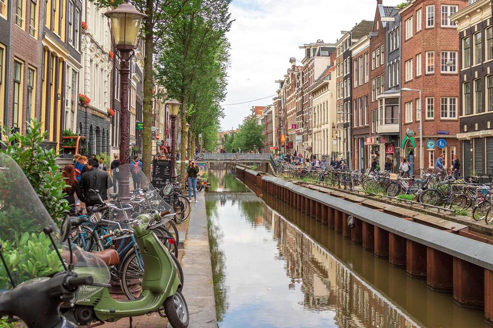 راهنمای سفر به آمستردام
