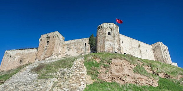 زلزله قلعه غازیان را در هم شکست!