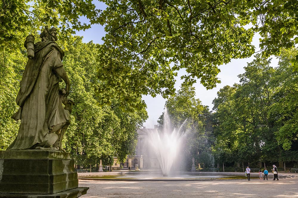 جاهای دیدنی اطراف کلیسای جامع سنت میشل و سنت گودوله