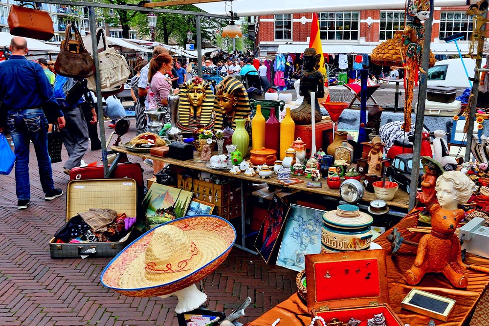 Waterloo Square Flea Market