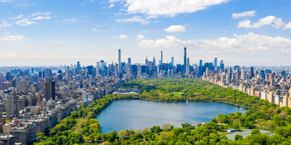 معرفی شهر نیویورک؛ با حال و هوای مه آلود!