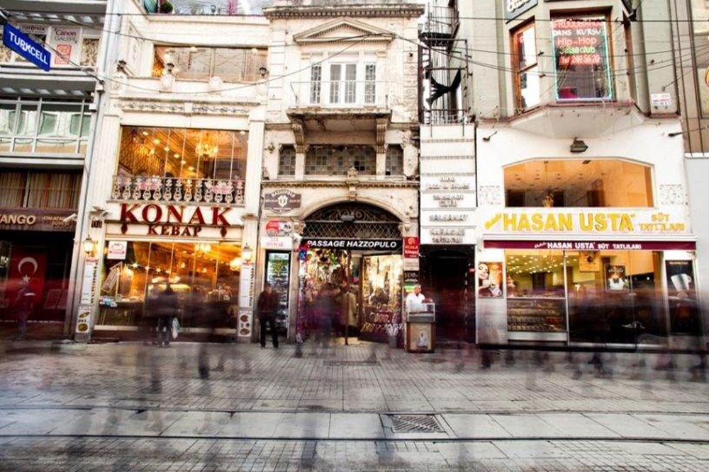 مراکز خرید خیابان استقلال استانبول