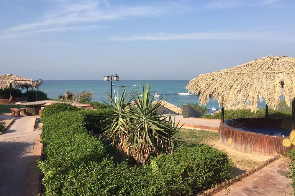 رستوران ساحلی حافظیه