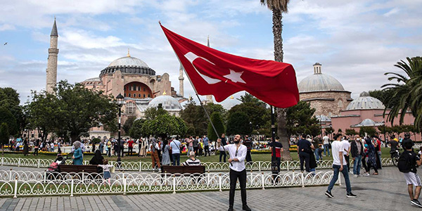 بهترین زمان سفر به استانبول؛ بهترین فصل برای شما