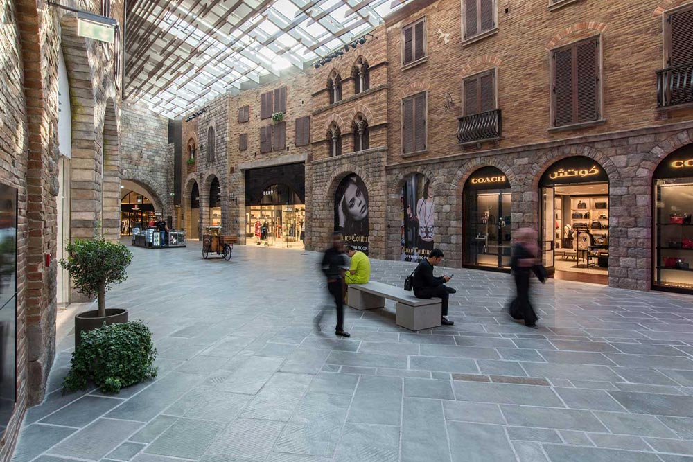 مرکز خرید اوت لت ویلج