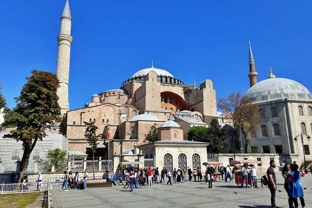 بازار بزرگ استانبول و Ayasofya Camii