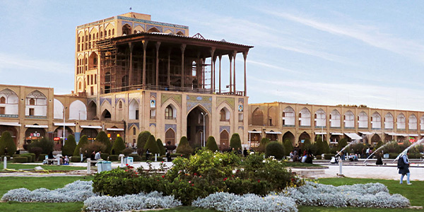 عمارت عالی قاپو اصفهان