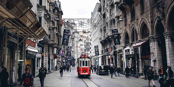 İstanbul Taksim Meydanı alışveriş merkezleri