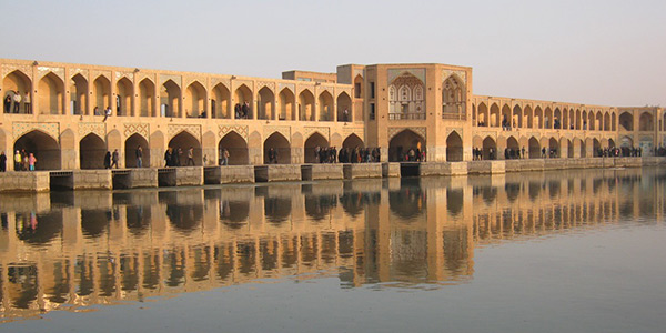 سی و سه پل اصفهان