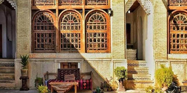 خانه صالحی شیراز؛ موزه لباس های سنتی و آیینی