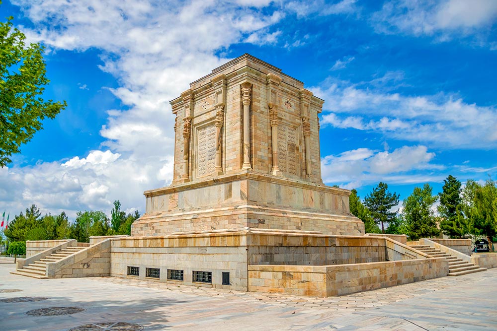 مقبره فردوسی در توس