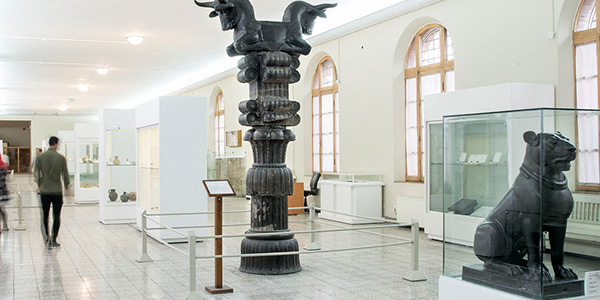 موزه ایران باستان