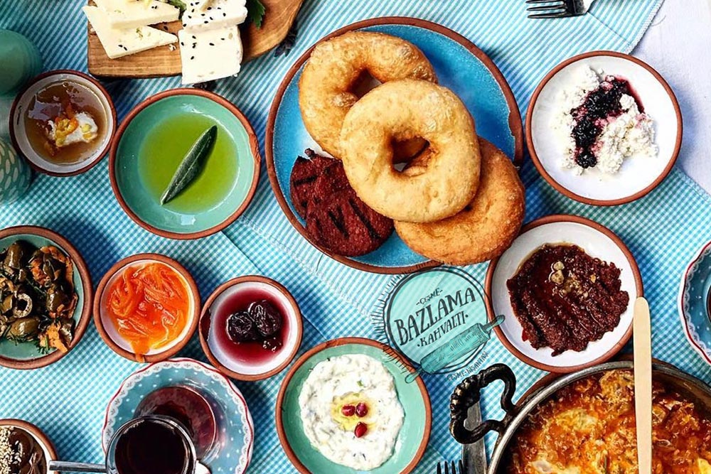 Cesme Bazlama Kahvalti