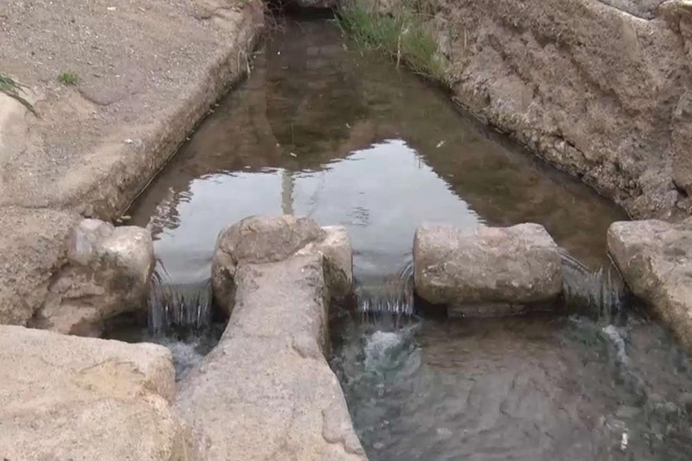 قنات دوطبقه مون 