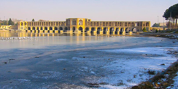 سفر به اصفهان در زمستان؛ از پیست فریدونشهر تا چشمه آب گرم!