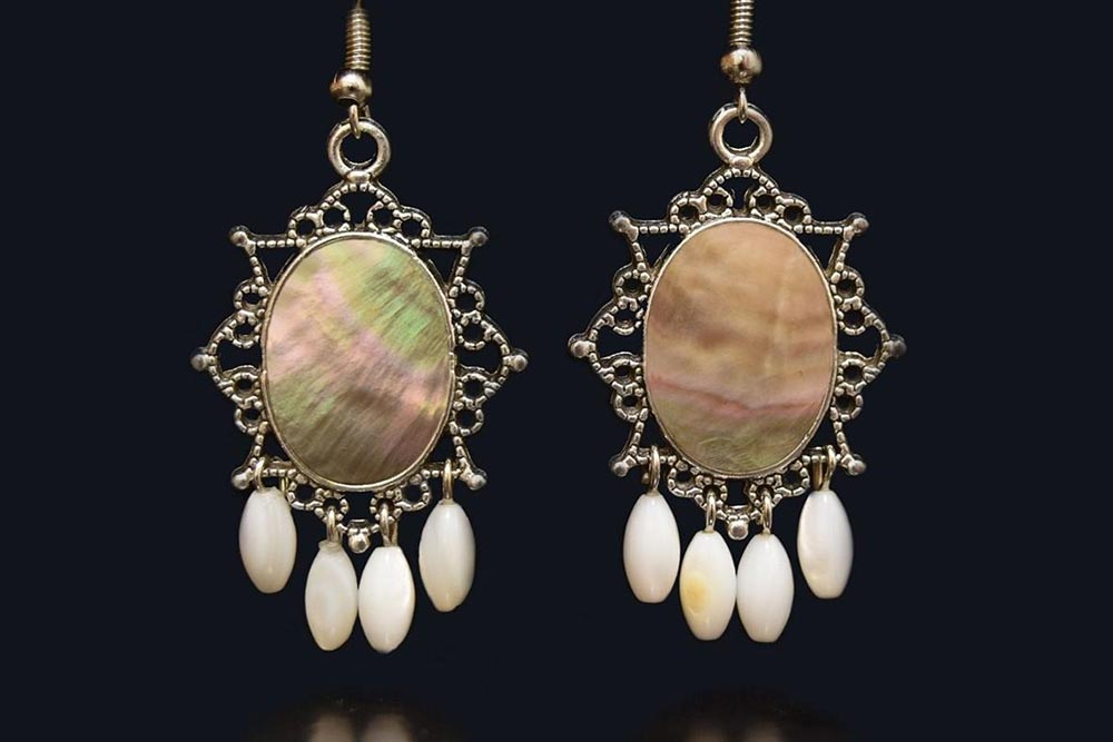 زیورآلات صدفی