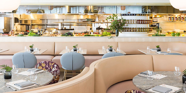 بهترین رستوران‌های ونکوور در میان آسمان خراش های شیشه ای!