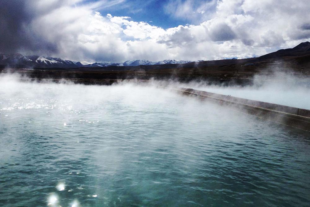 Yangpachen Hot Springs