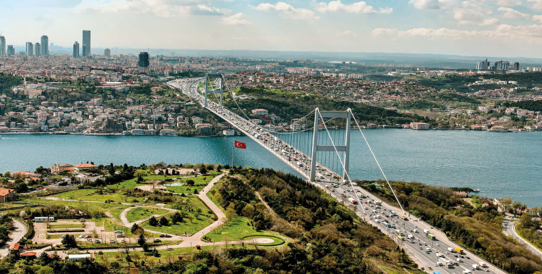 پل‌ها و تونل‌ های تنگه بسفر استانبول