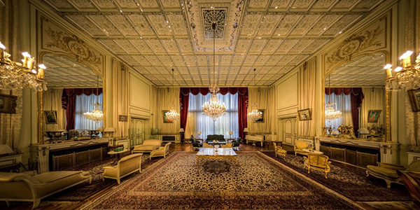 کاخ نیاوران