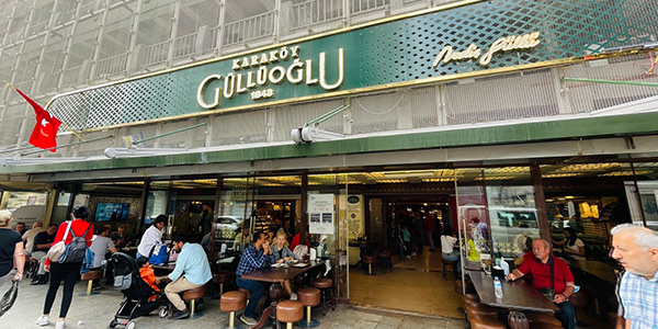 Karaköy Güllüoğlu